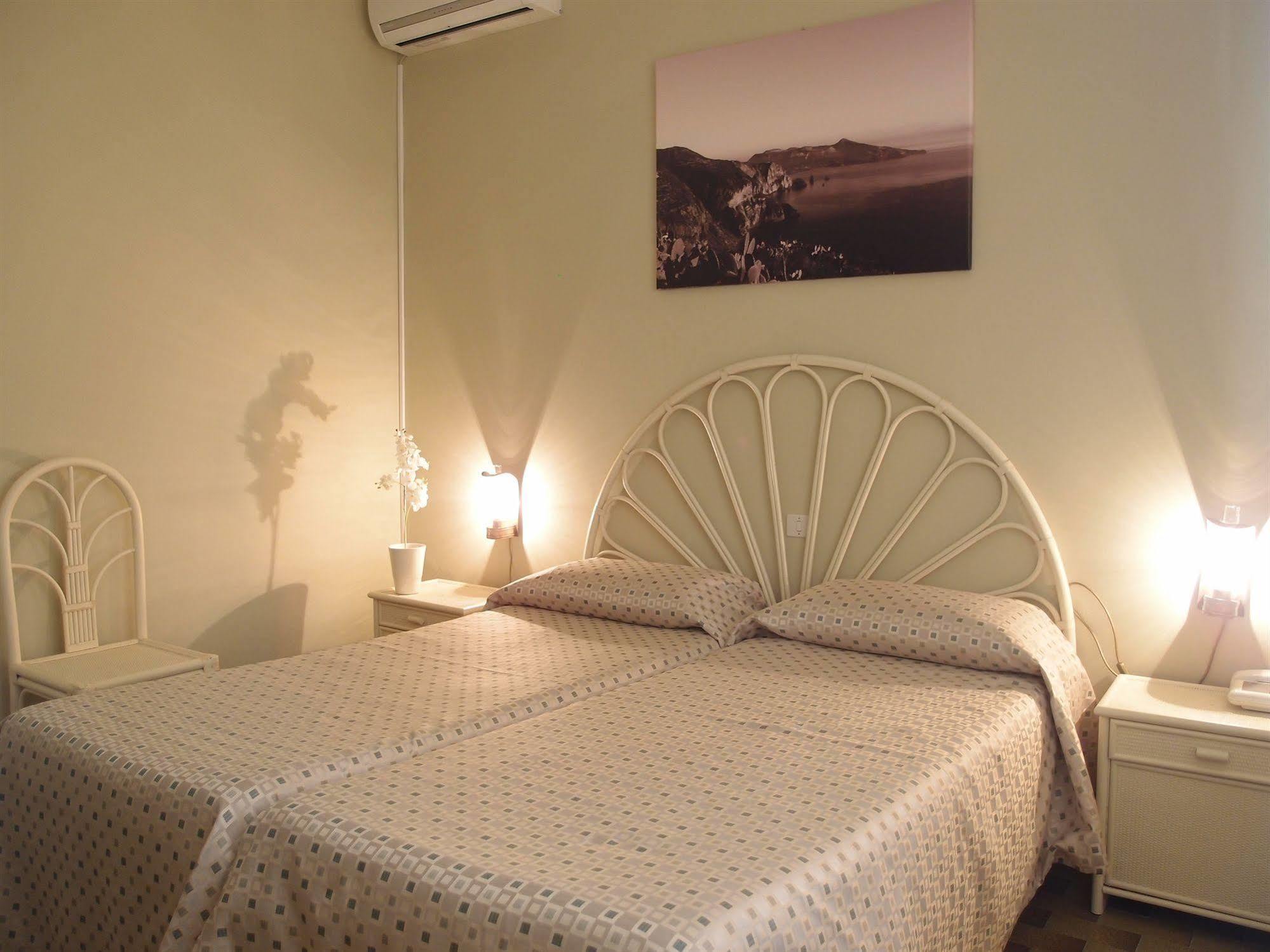 Pietra Pomice Hotel 리파리 외부 사진